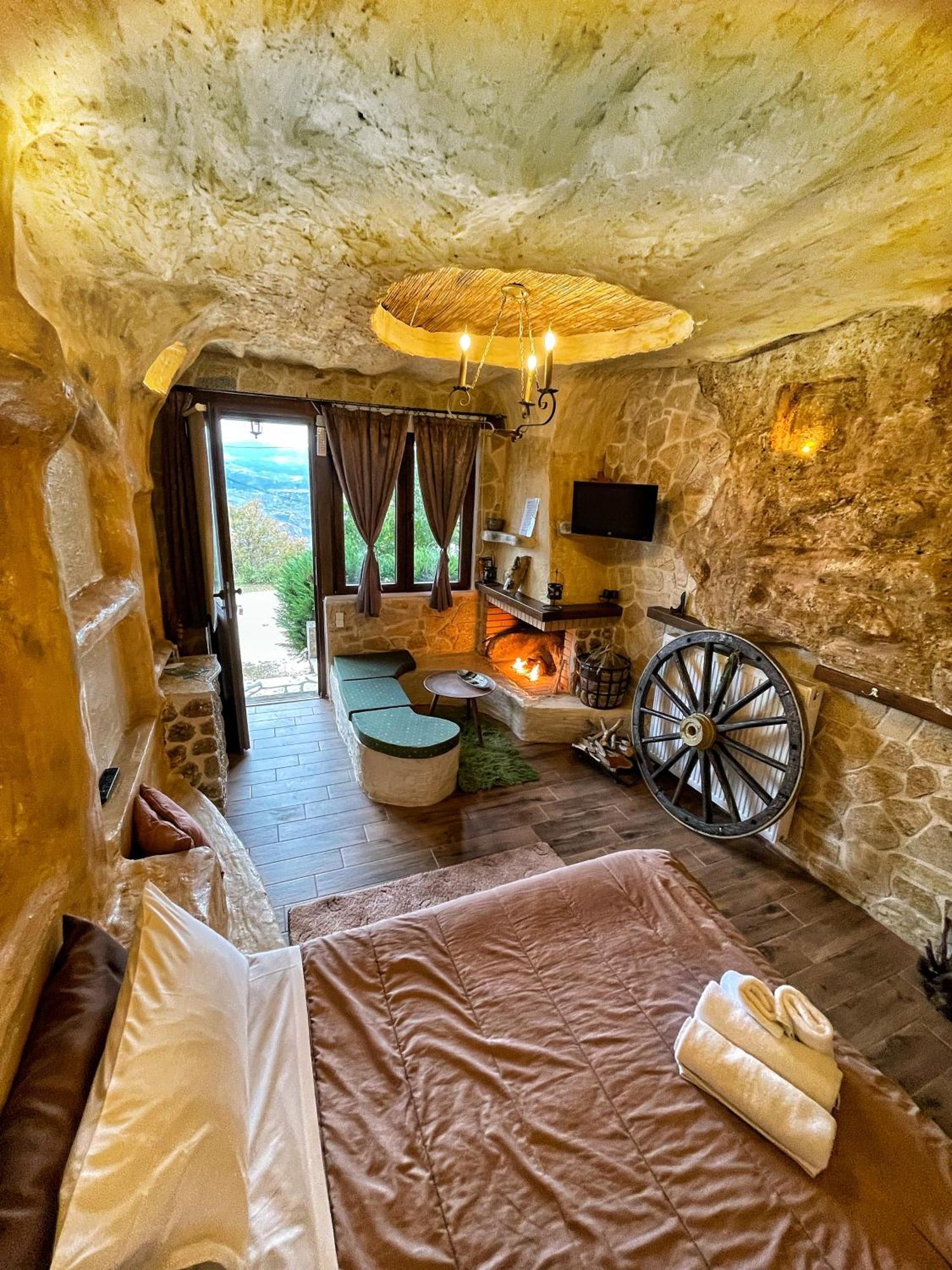 Anilia Guesthouse Синикия-Меси-Трикала Экстерьер фото
