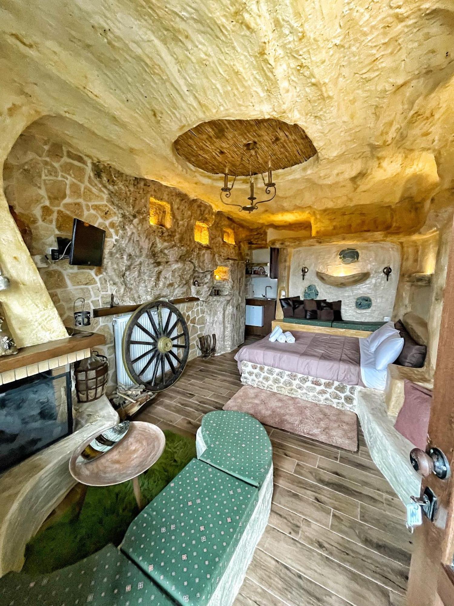 Anilia Guesthouse Синикия-Меси-Трикала Экстерьер фото