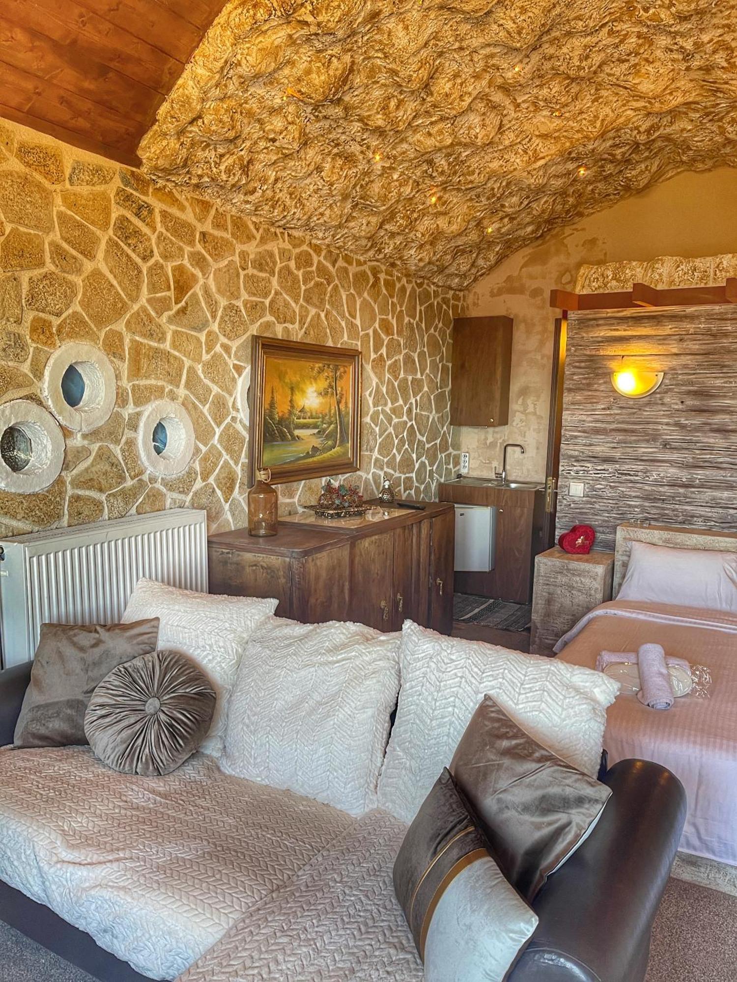 Anilia Guesthouse Синикия-Меси-Трикала Экстерьер фото