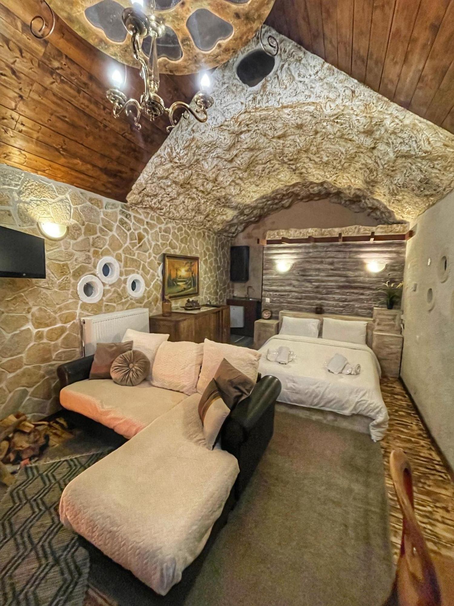 Anilia Guesthouse Синикия-Меси-Трикала Экстерьер фото