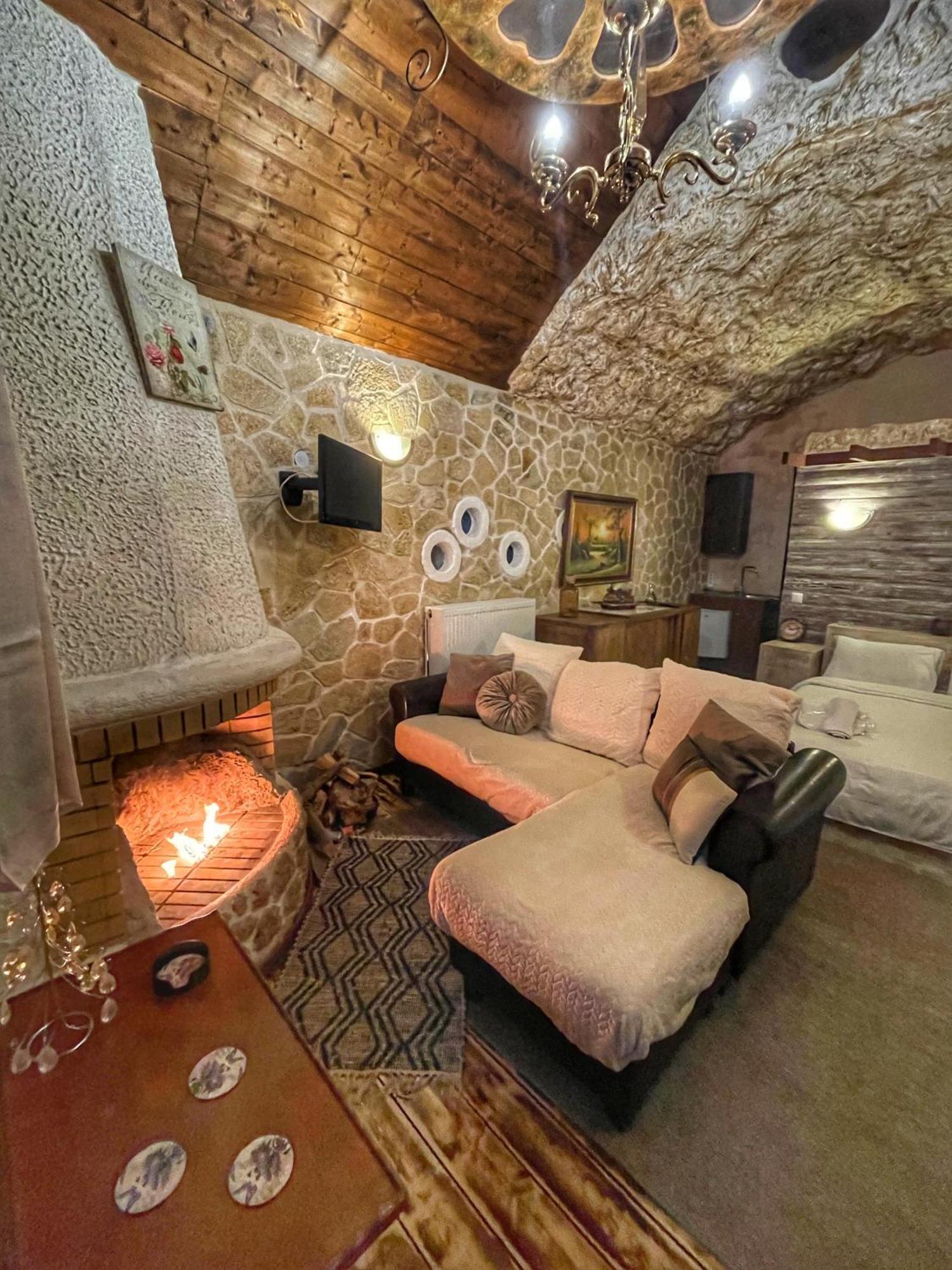 Anilia Guesthouse Синикия-Меси-Трикала Экстерьер фото